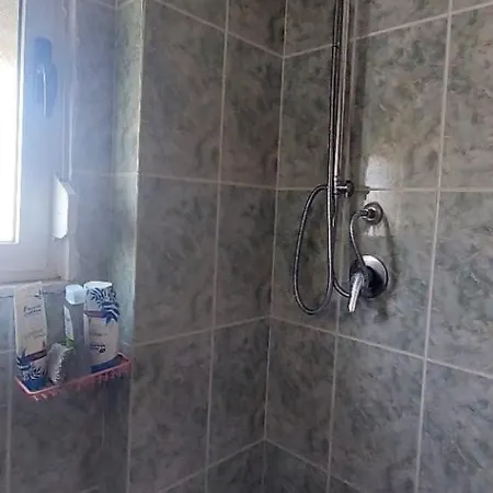 Al Mare - Mali I Robit- Golem Apartment *